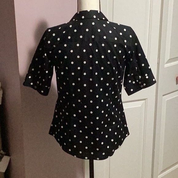 Talbots Black Short Sleeve Button Down Shirt - Picture 2 of 2